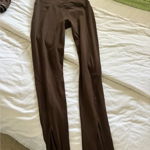 SET Active Brown High-Waist Leggings and Crop Top Set - Picture 6 of 11